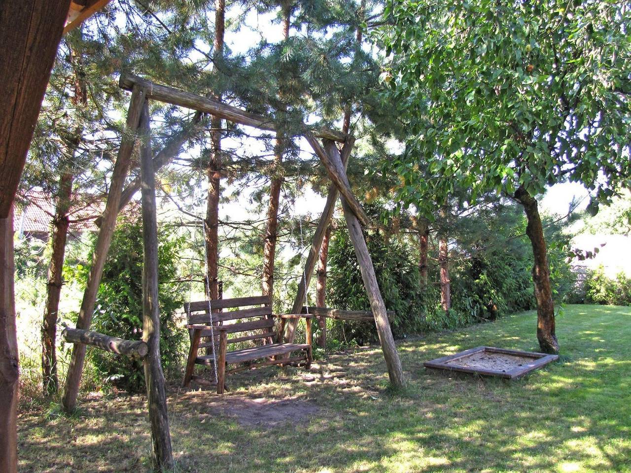 Ferienhaus am Wilkasy-See mit Ruderboot in Löwentinsee