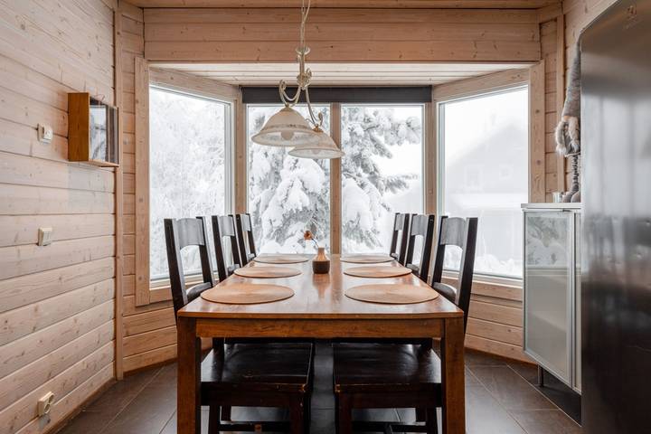 Ganzes Studio, Villa Riihitonttu - Cozy Cabin Retreat in Riihivuori in Muurame, Mittelfinnland