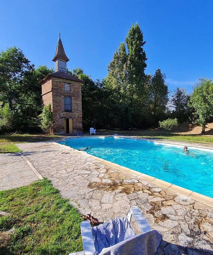 Location de vacances pour 2 personnes, avec bassin pour enfant et piscine ainsi que jardin et vue à Nègrepelisse - 3