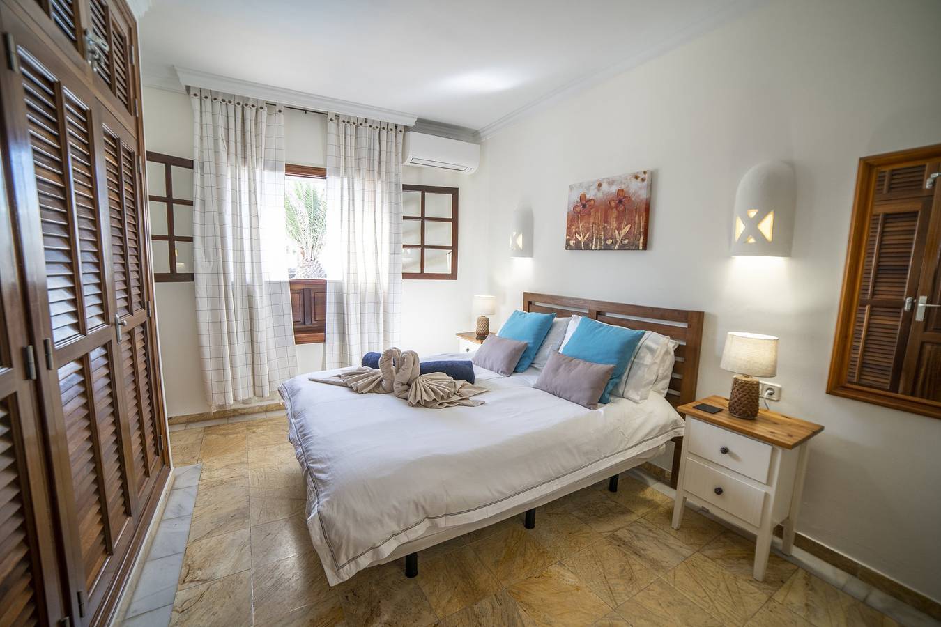 Sensational Playa Blanca Villa | 3 Bedrooms | Villa Myoga | Spacious in Montaña Roja, Yaiza