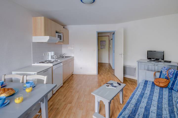 Gîte pour 4 personnes, avec piscine et balcon dans Port Olona - 3
