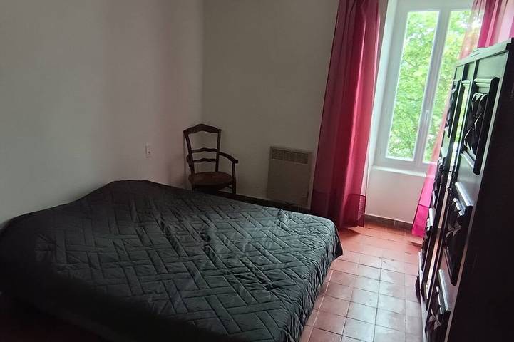 Location de vacances pour 9 personnes, avec balcon, animaux acceptés à La Tour-sur-Orb - 2