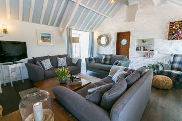Cottage for 11 People in Isle of Anglesey, North-Wales, Photo 4