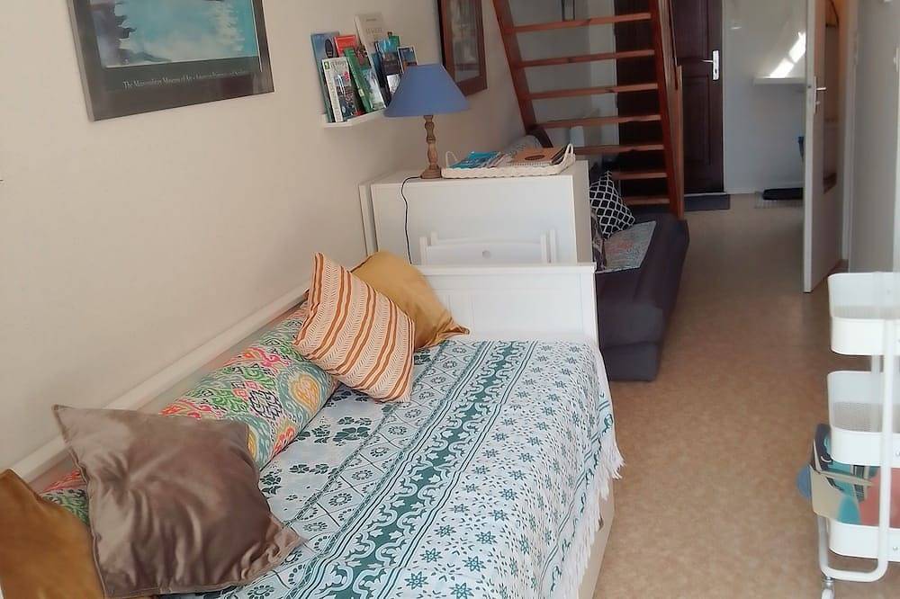 Apartamento entero, Duplex in Kervoyal - Damgan - in a waterfront residence in Damgan, Côte des Mégalithes
