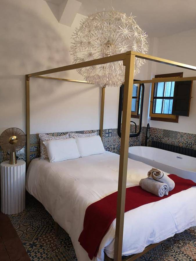 Casa rural con piscina para 3 personas, con piscina y jardín en Castilla-La Mancha - 2