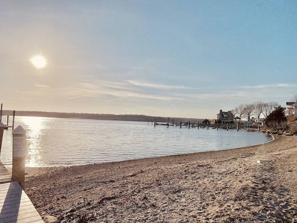 Private home, short walk to Harbour Island beach! Central A/C, family friendly! in Narragansett, Washington County (RI)