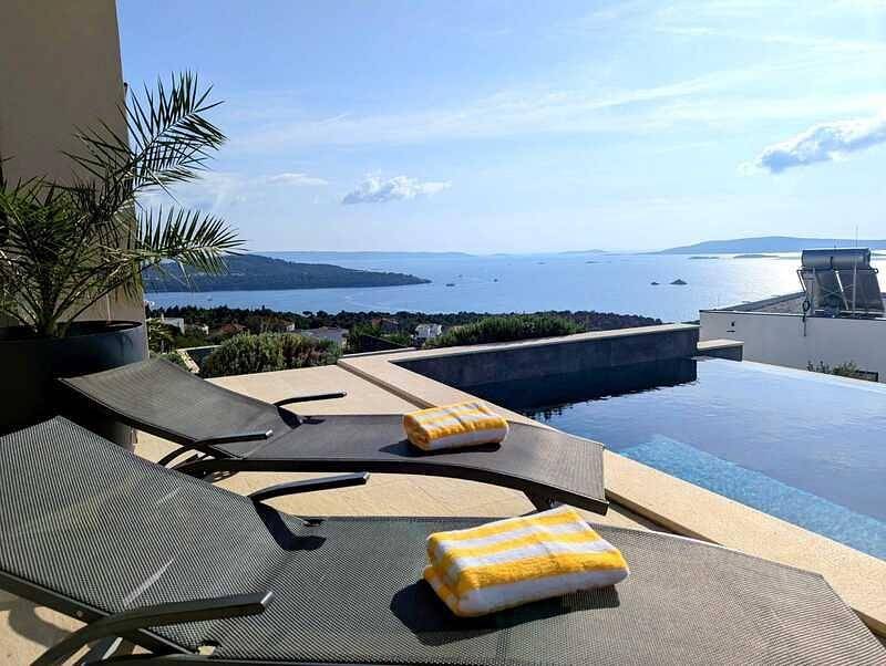Meerblick, Luxus und Ruhe Villa Petra in Seget Vranjica, Split-Dalmatia