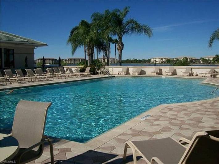 Holiday rental for 4 people, with balcony and pool as well as hot tub in Fort Myers