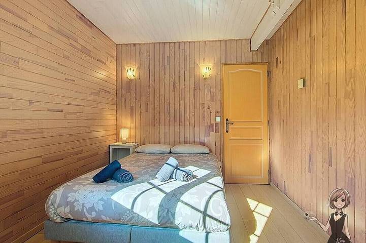 Chalet Tulasi douceur et sérénité en Vallée D`Aspe in Eysus, Béarn