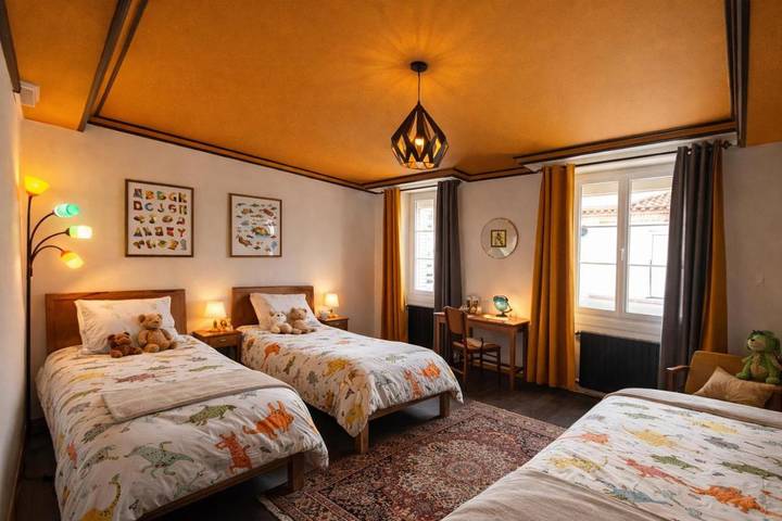 Location de vacances pour 10 personnes, avec terrasse ainsi que vue et sauna, animaux acceptés dans Chemillé-en-Anjou - 3