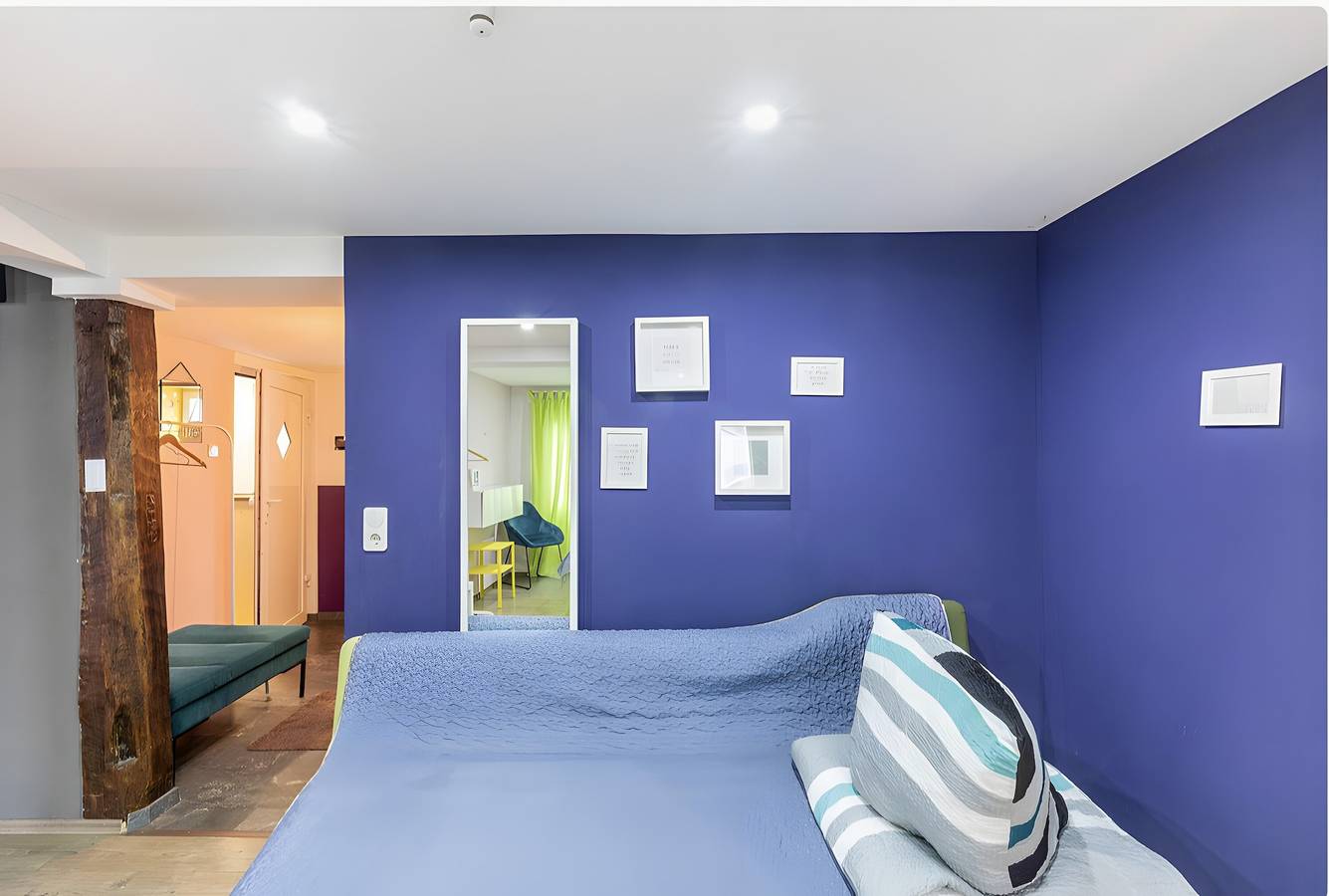 Ganze Wohnung, Premium Stay - Unique only bedrooms in Bad Ems, Lahn-Taunus