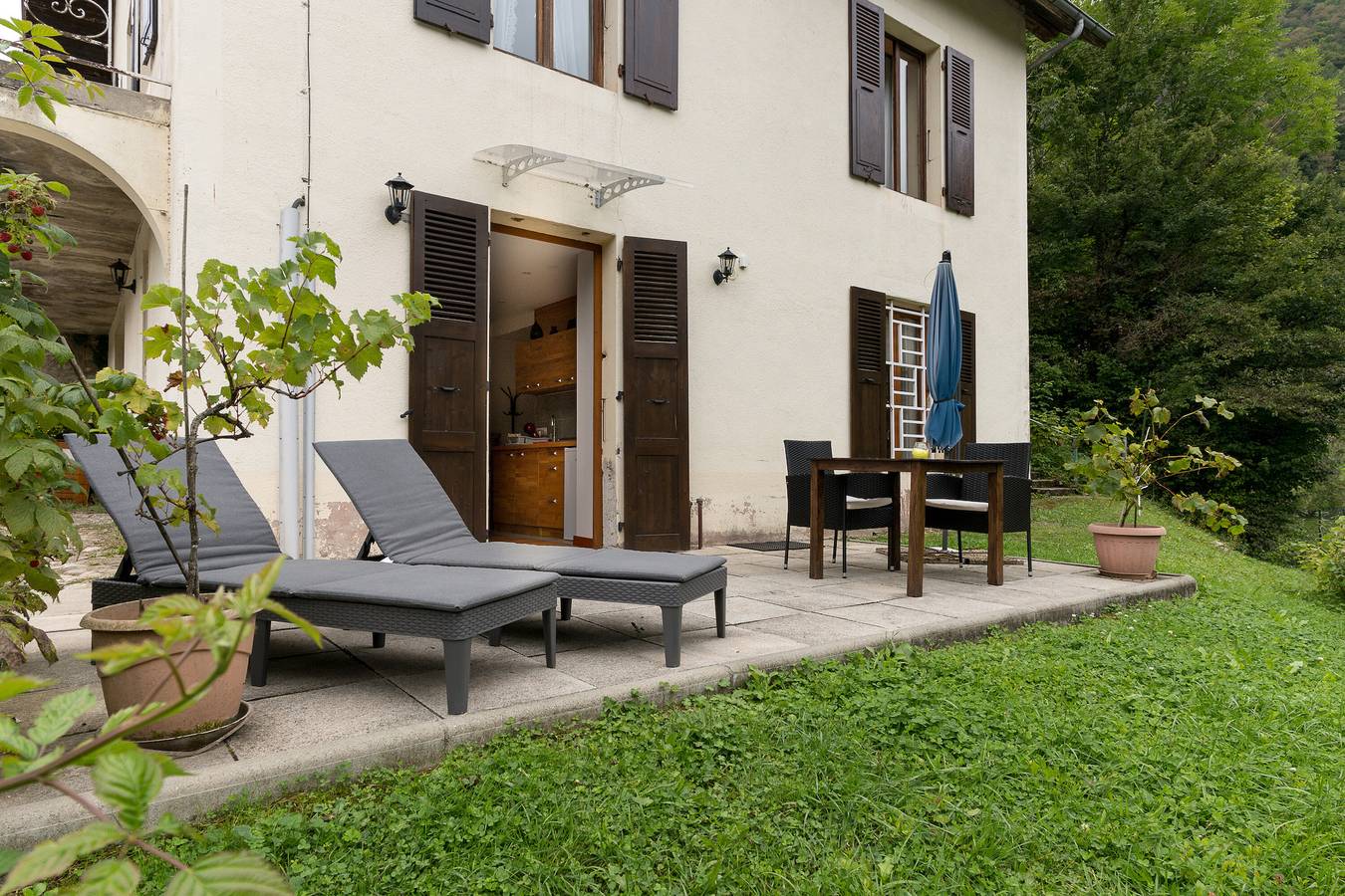 Entire apartment, Apartment 'La Sabaudia En Chartreuse' with Mountain View, Private Terrace and Wi-Fi in Saint-Pierre-d'Entremont (Savoie), Chambéry region