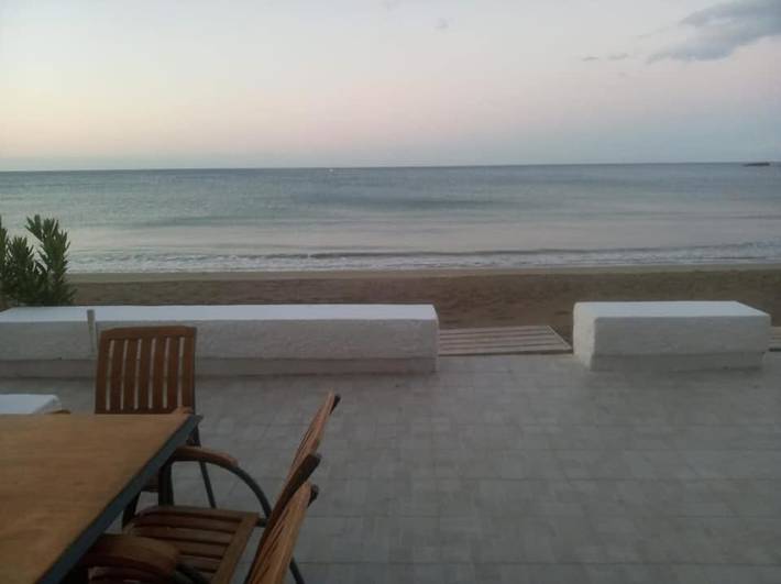 Gîte pour 4 personnes, avec terrasse ainsi que jardin et vue dans Makri Gialos - 3