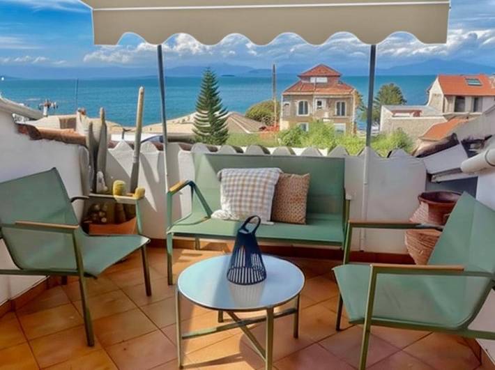 Appartement de vacances pour 5 personnes, avec terrasse et vue