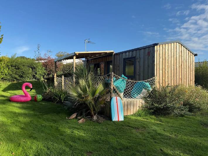 Camping pour 4 personnes, avec bassin pour enfant à Fouesnant