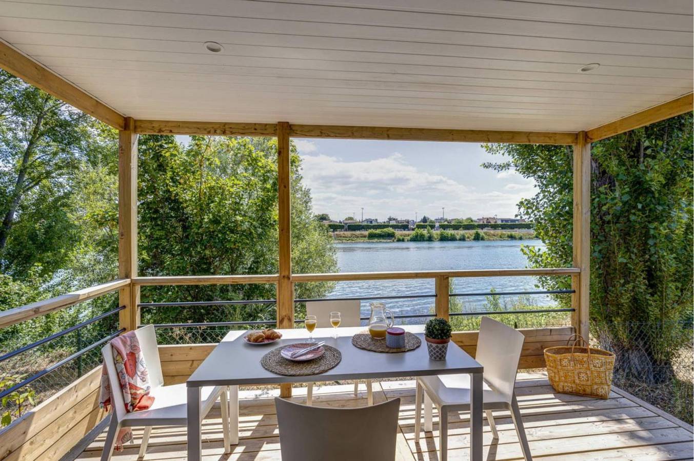 Cottage by the Seine 4p**** in Maisons-Laffitte, Yvelines
