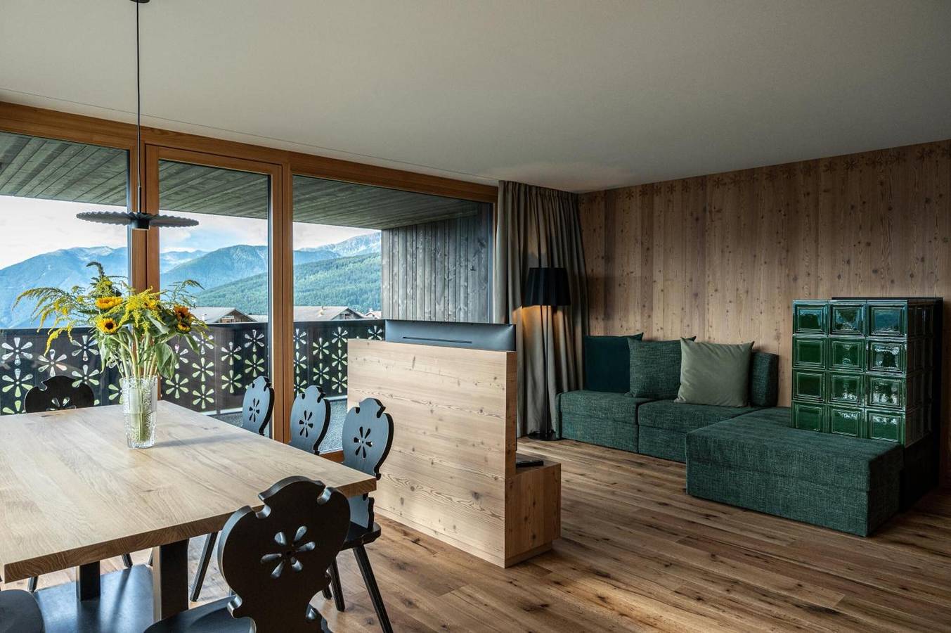 Ganze Wohnung, Family Apartment 203 'Mountain Lodge Margit' mit privatem Balkon und Infrarot-Sauna in Meransen, Mühlbach