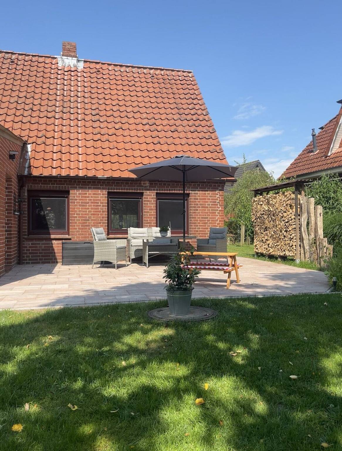 Ferienhaus 'Urlaub An Der Elbmündung' mit privater Terrasse, privatem Garten und Wlan in Neuenkirchen (Land Hadeln), Cuxland