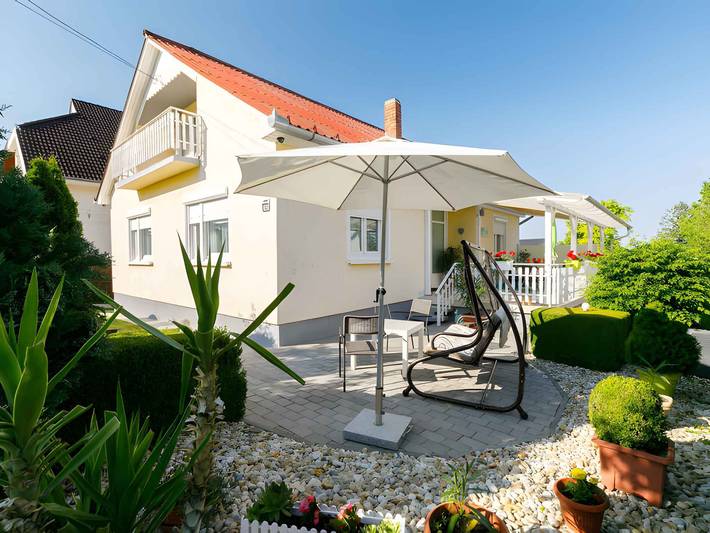 Ferienhaus für 6 Personen, mit Garten in Siofok