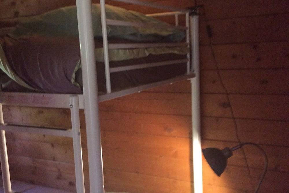 Soleado chalet de madera in Rédené, Region de Quimper