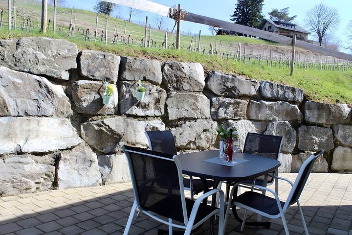 Appartement de vacances pour 3 personnes, avec jardin