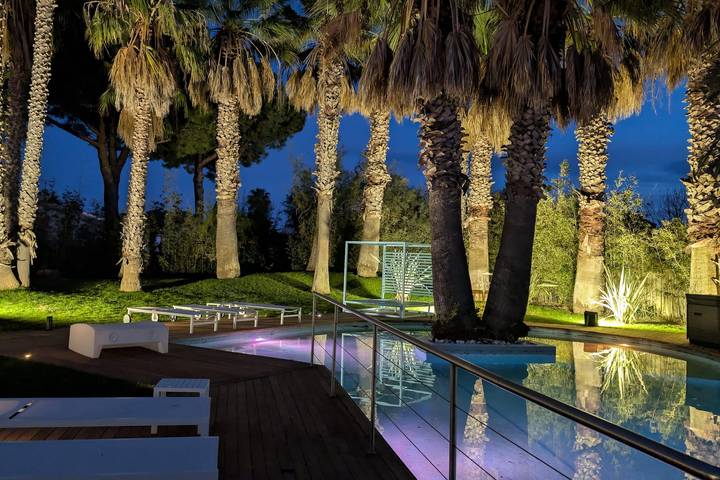 Villa pour 16 personnes, avec piscine ainsi que jacuzzi et jardin, adapté aux familles à Agde - 2
