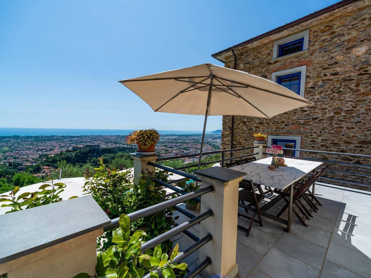 Appartement entier, Wohnung 'Settimo Cielo7' mit Schwimmbad in Massa (Italie), Riviera Italienne