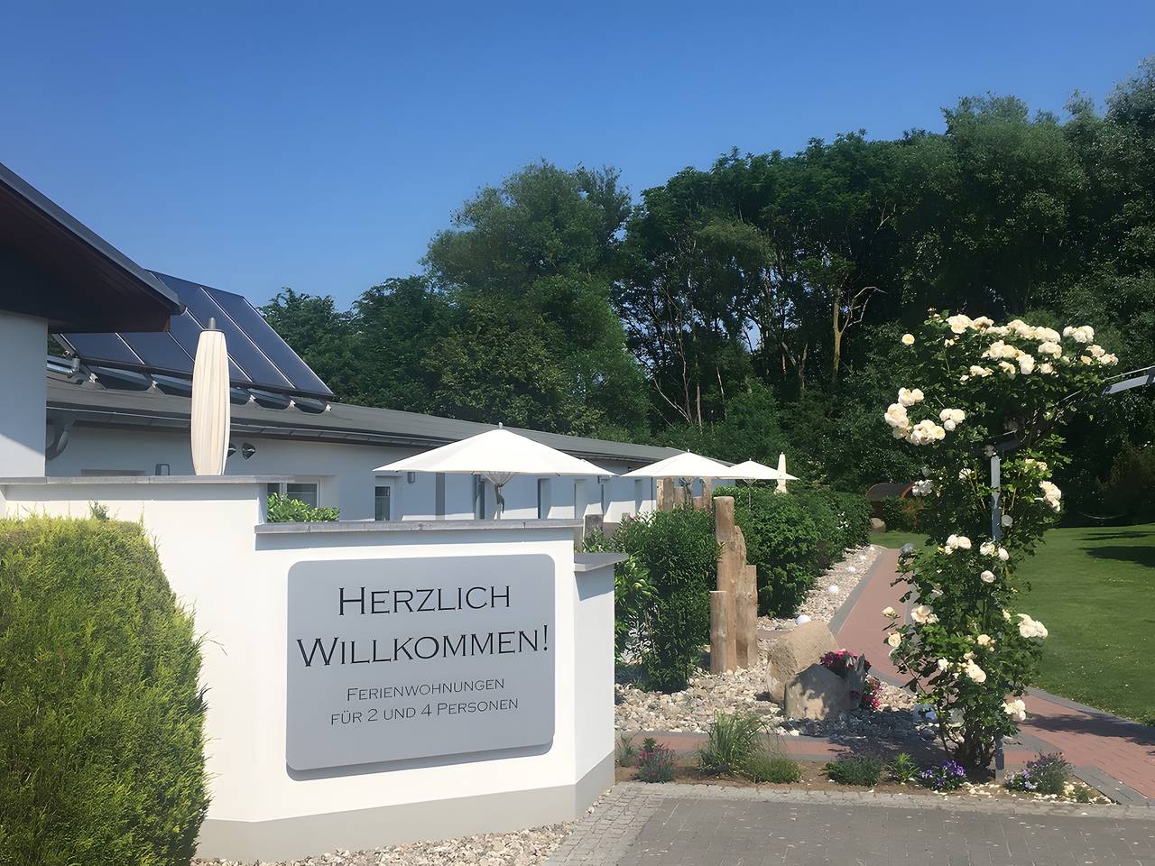 Ganze Wohnung, Ferienwohnung ,Ferienwohnungen Meerblick' -mit privater Terrasse, Garten & Wlan in Bastorf, Neubukow-Salzhaff