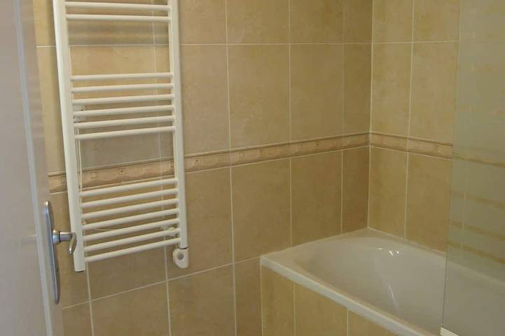 Entire apartment, Quiet, High Standing, Large Terrace And Swimming Pool Near The Beach in Saint-Cyprien, Mediterranean Coast (France)