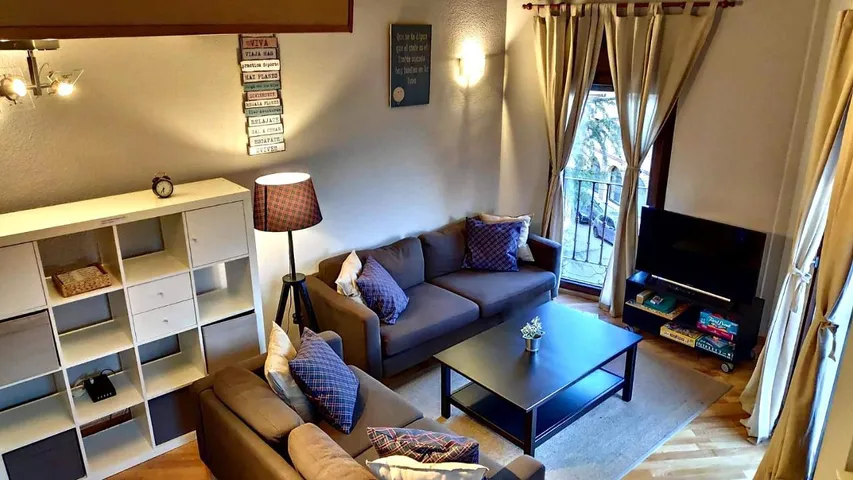 Apartamento de vacaciones para 9 personas, con balcón y vistas - 1