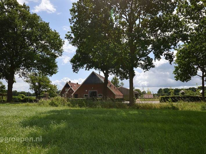 Ferienhaus für 22 Personen, mit Balkon/Terrasse und Terrasse in Rekken