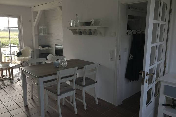 Ferienwohnung für 4 Personen, mit Terrasse und Garten in Wasserkoog