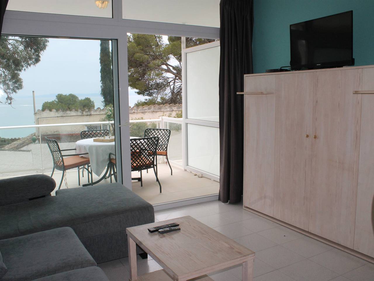 Apartamento entero, Apartamento en Rosas para 4 con Piscina y Acceso Directo a la Playa in l'Almadrava, Roses