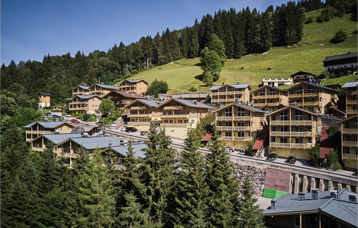 Geheel vakantieappartement, Gezellig appartement met sauna en terras, op 300 meter van het Skicircus Saalbach-Hinterglemm in Viehhofen, Pinzgau