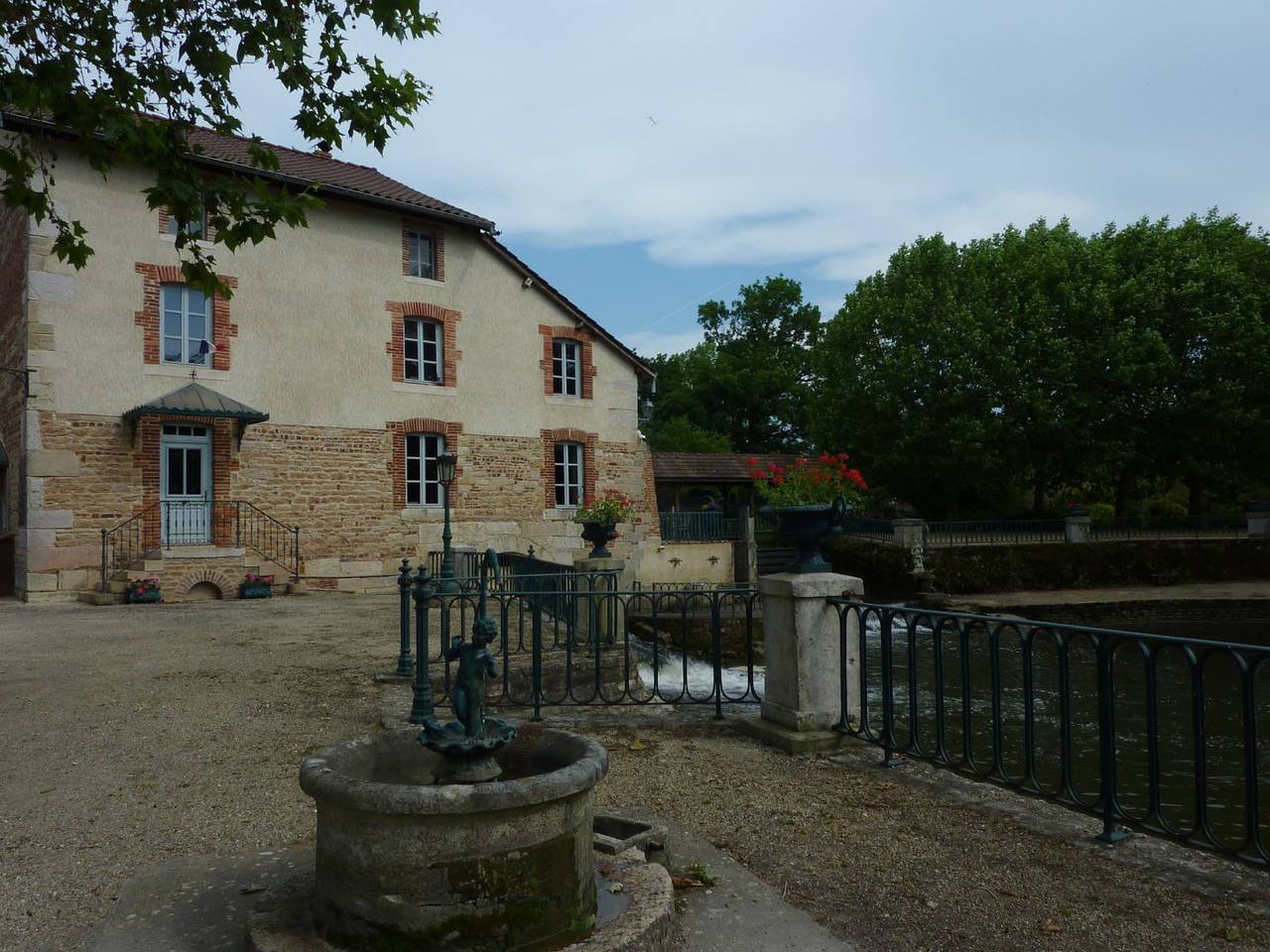 Gite du Moulin de Veyriat in Lescheroux, Région de Bourg-en-Bresse