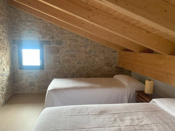 Casa Vacacional 'El Taga' con Vistas a la Montaña, Jardín Compartido y Wi-Fi in Ogassa, Pirineo Catalan