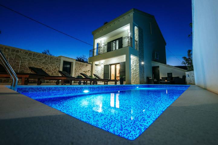 Villa für 8 Personen, mit Balkon und Garten in Vinjerac - 3