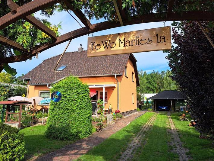 Ferienwohnung für 3 Personen, mit Garten