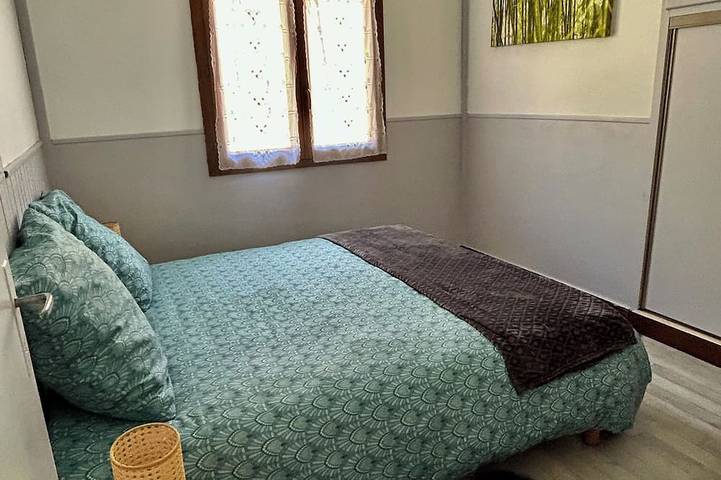 Gîte pour 6 personnes, avec terrasse et jardin à Gère-Bélesten - 4