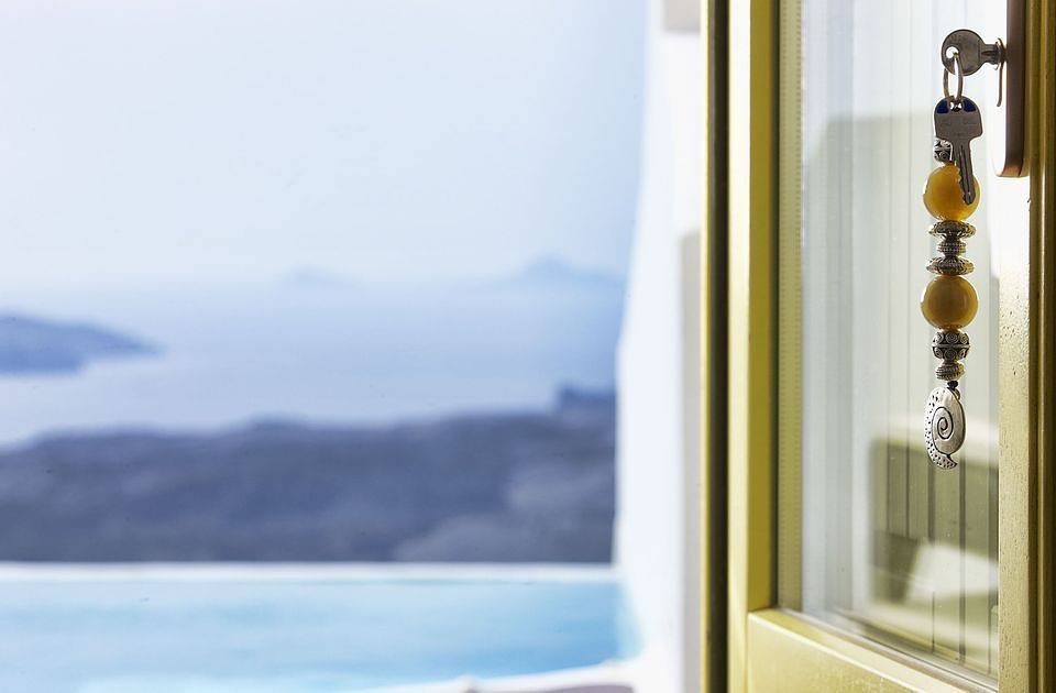 Beautiful Santorini Villa | Ofeas Villa | 1 Bedroom | Perfect for a Romantic Couple Getaway in Firostefani, Imerovigli