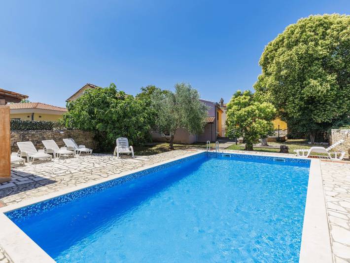 Ferienhaus für 14 Personen, mit Garten und Terrasse - 1