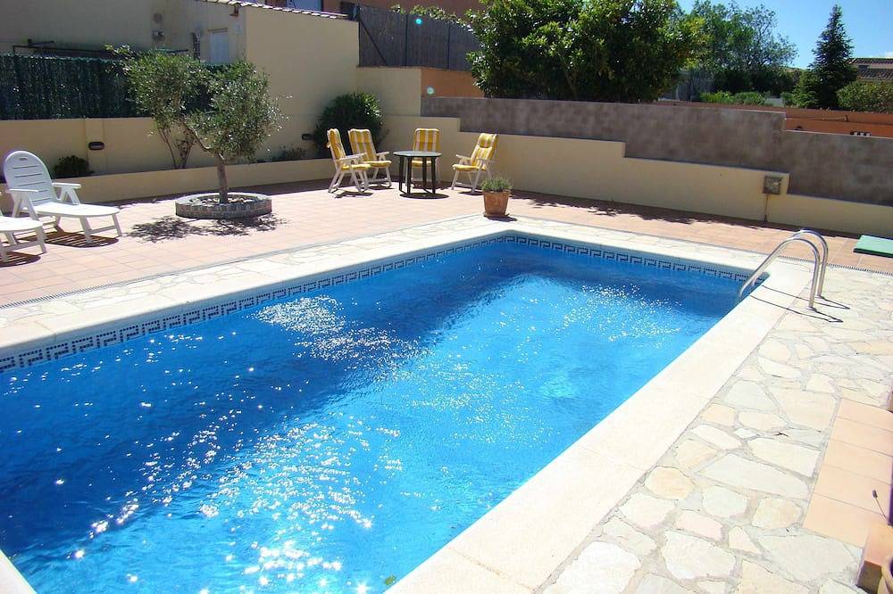 Casa Pilans Con Jardín Y Piscina Privada in La Escala, Alt Empordà