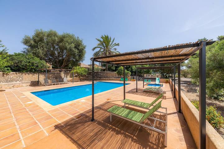 Gîte pour 4 personnes, avec bassin pour enfant et jardin à Majorque