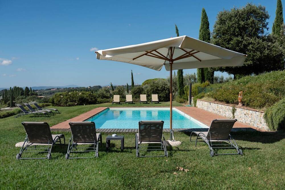 Villa for 12 Guests in Siena, Siena Province