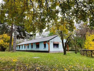 Gîte pour 5 personnes, avec jardin ainsi que piscine et vue, animaux acceptés à Biescas