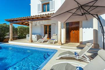 Villa in Cala d'Or, Santanyí für 10 