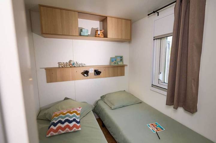 Camping pour 6 personnes à Brem-sur-Mer - 3