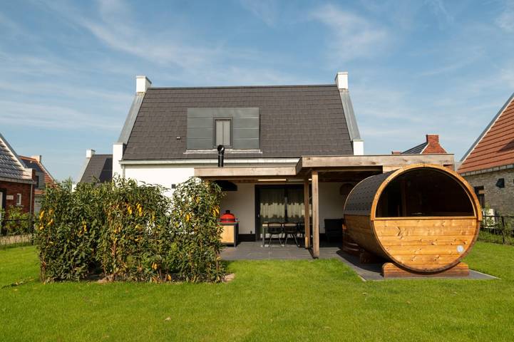 Vacation rental for 6 people, with Hot tub and Terrace as well as Yard and Children pool in The Netherlands