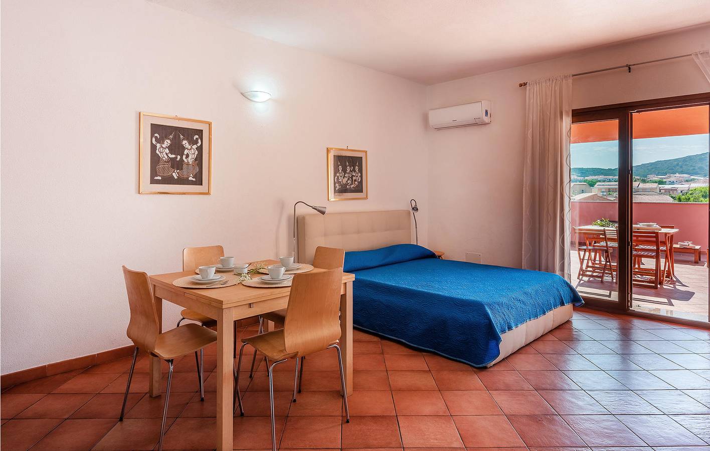 Ganze Ferienwohnung, Poolside Haven: Klimaanlage, Parkplatz, Küche und Internet - 2,5 km zum Strand in Santa Teresa di Gallura, Santa Teresa Gallura (Gemeinde)