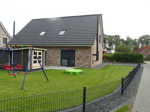 Ferienhaus für 6 Personen, mit Sauna und Whirlpool sowie Terrasse und Garten - 1